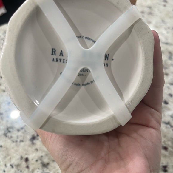 Rae Dunn LET IT SNOW Ceramic Mug. NWT - Picture 5 of 7